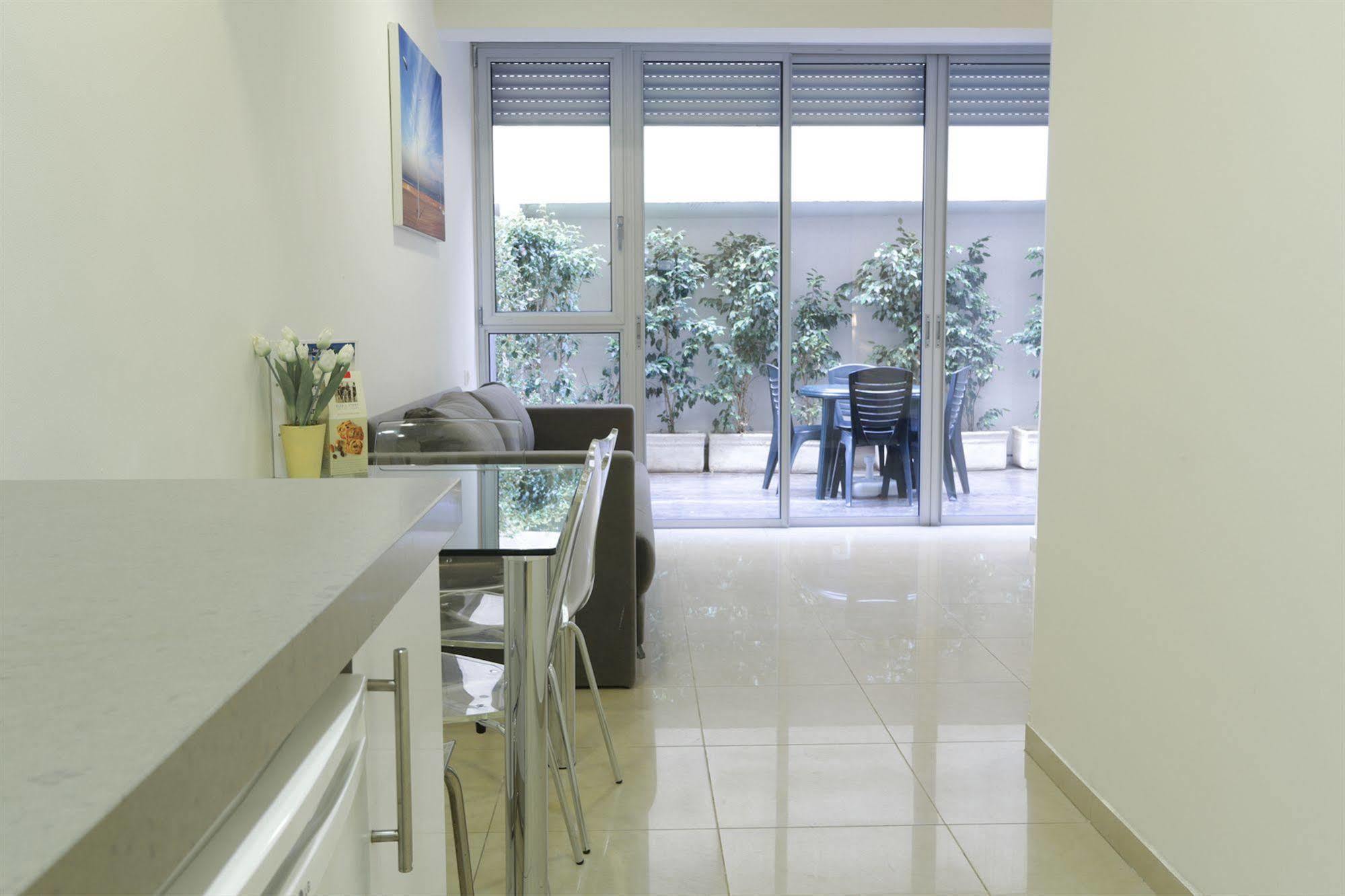 Hotel Sea Land 4*