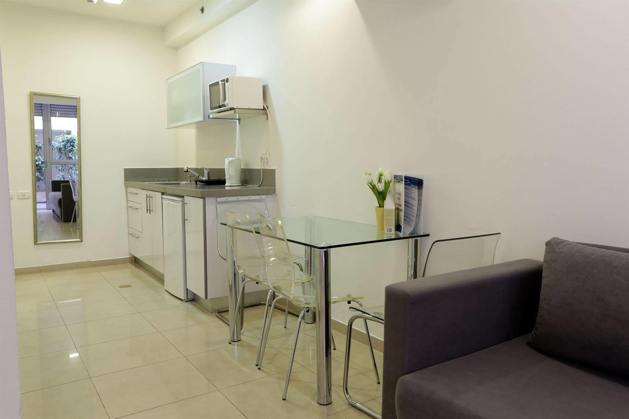 Sea Land Hotel 4*