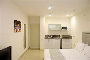 Sea Land Hotel 4*
